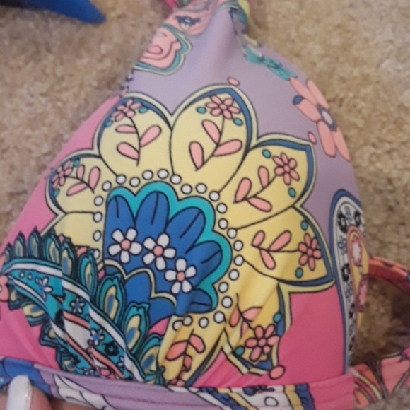 Malibu Floral Bikini Top - Picture 2 of 7